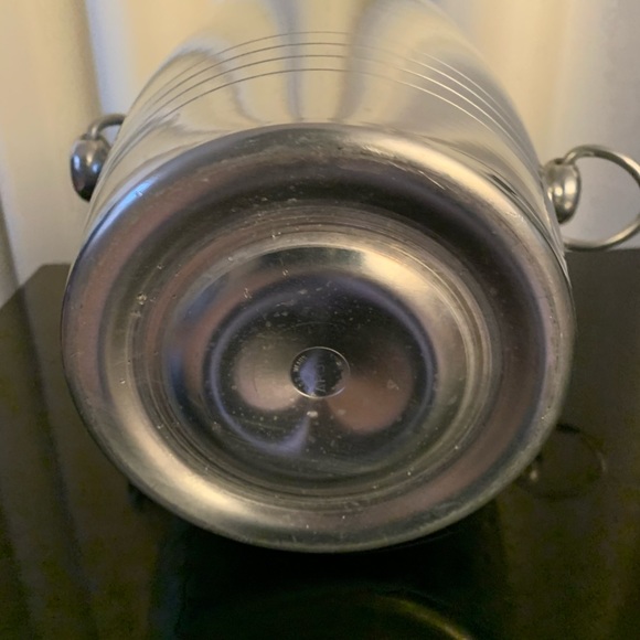 Vintage MOËT CHANDON Champagne/Wine bucket - Picture 6 of 7